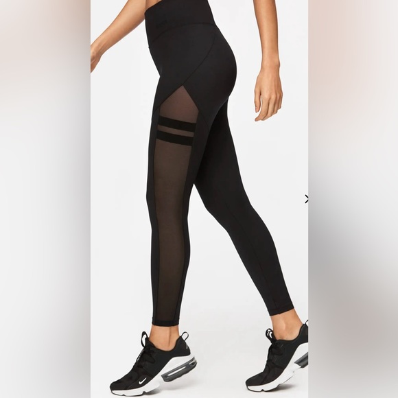 STRONGER LABEL Mesh Emblem Leggings - Picture 4 of 8